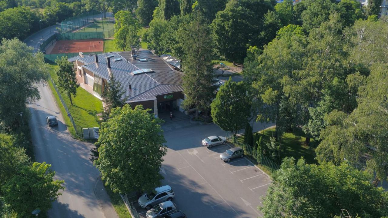 Villas And Apartments Oaza Ilidža Exteriér fotografie